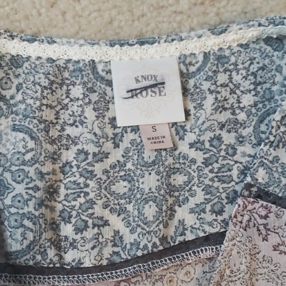 Flowy blouse - Picture 2 of 2